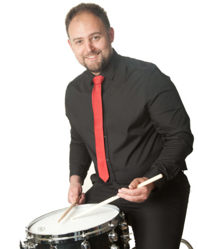 Benja Bateria y Coros